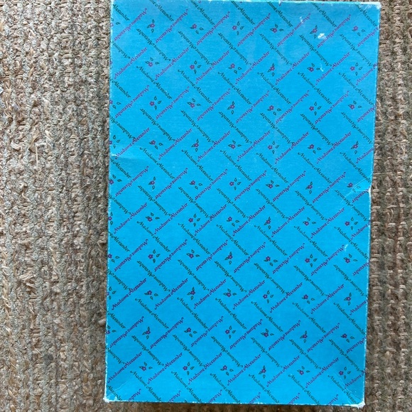 Madame Alexander doll Lucinda - Picture 2 of 3